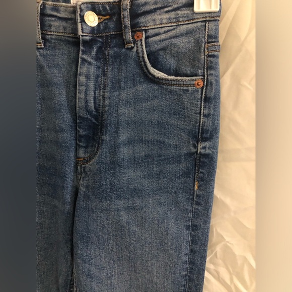 Zara split skinny distressed shredded jeans brand new size 0 - Picture 4 of 12